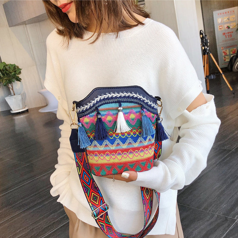 Sumoravibe - Borsa a tracolla bohemien con nappine ricamate
