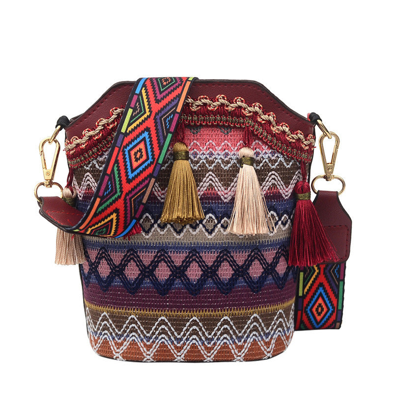 Sumoravibe - Borsa a tracolla bohemien con nappine ricamate